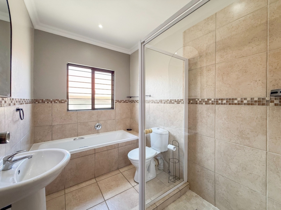 3 Bedroom Property for Sale in Melodie North West